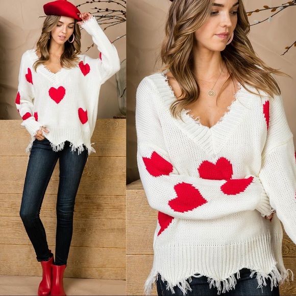 Frayed V-Neck Cozy Heart Loose Knit Sweater - Picture 7 of 8